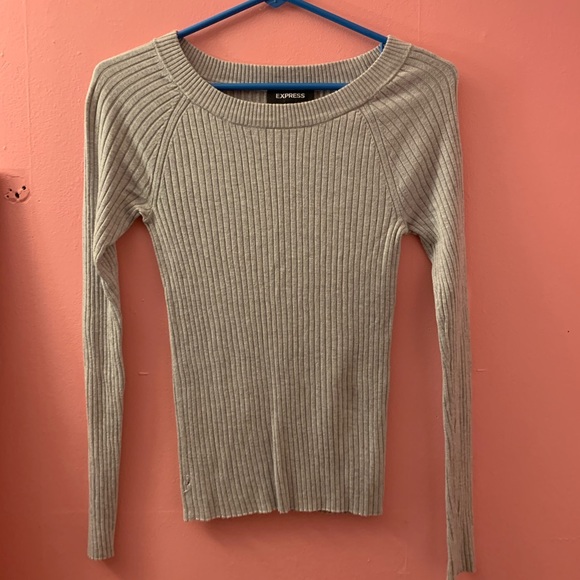 Express Sweater - Picture 1 of 3